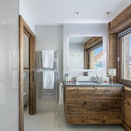 Chalet De Gamme A Avec Piscine Interieure Et Cinema - Fr-1-569-180 Megeve